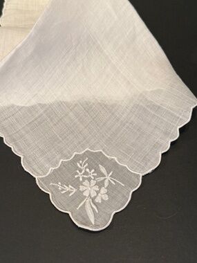 Vintage Unused Fine Madeira White/Ivory Linen Wedding Hankie, Embroidered Border